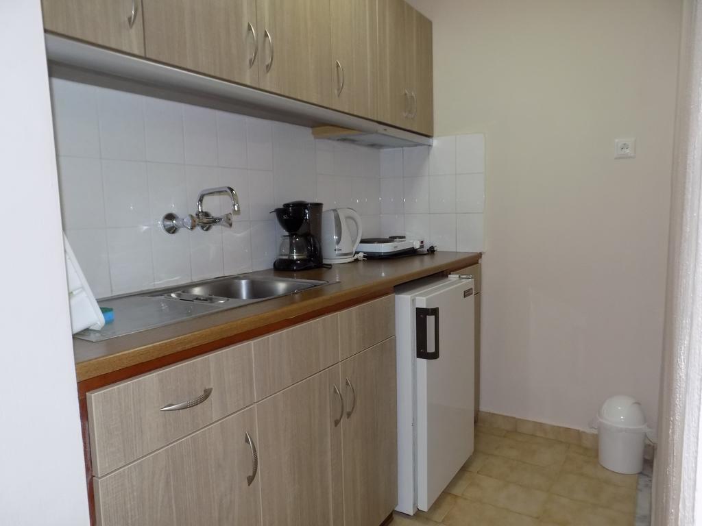 Alisachni Apartment Paralia Pantaleimonos Ngoại thất bức ảnh