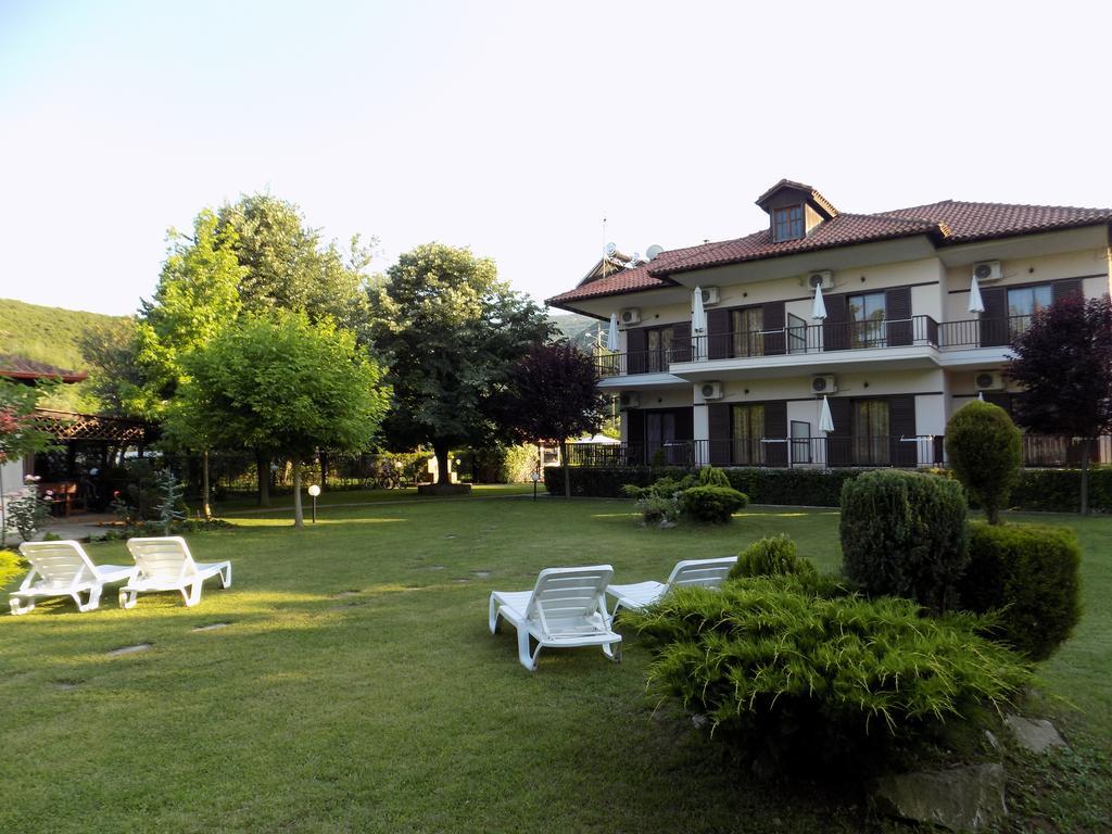 Alisachni Apartment Paralia Pantaleimonos Ngoại thất bức ảnh
