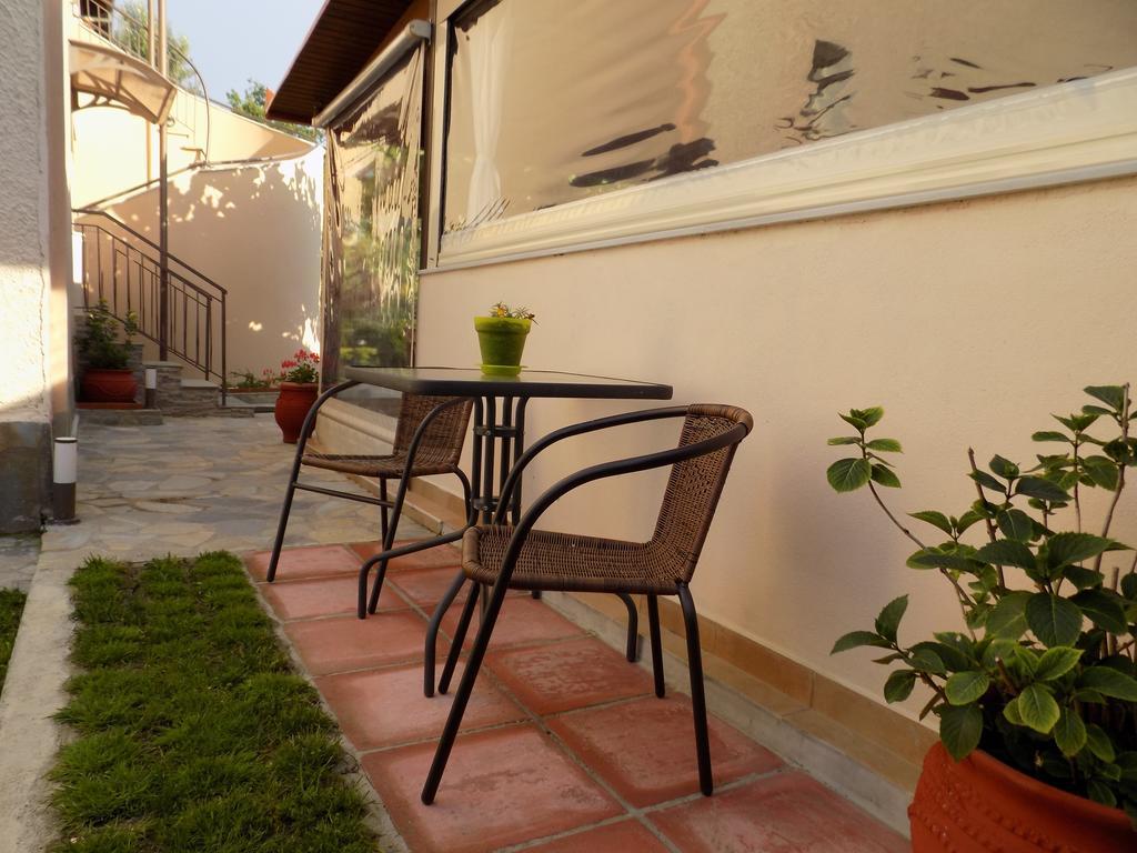 Alisachni Apartment Paralia Pantaleimonos Ngoại thất bức ảnh