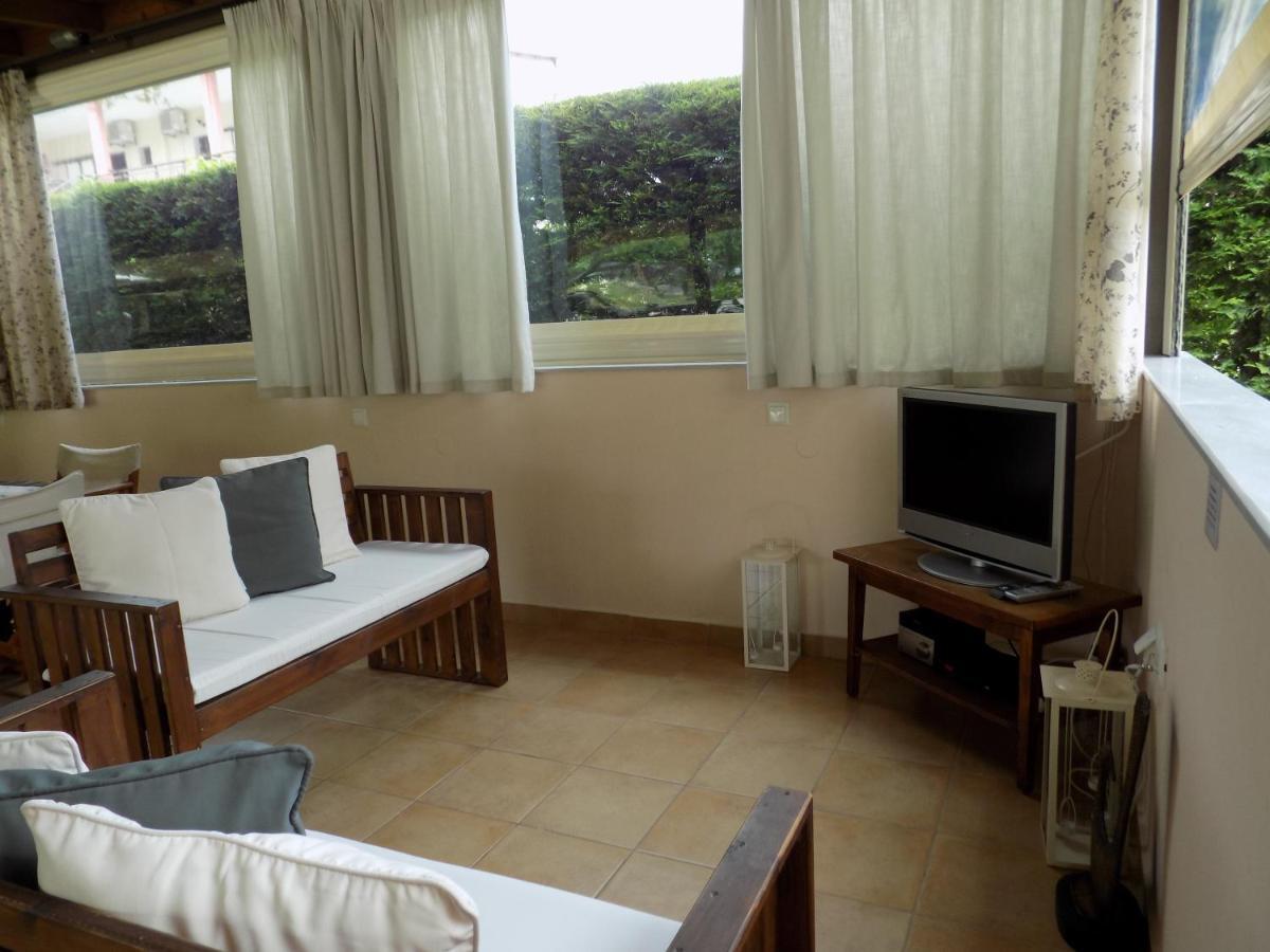 Alisachni Apartment Paralia Pantaleimonos Ngoại thất bức ảnh